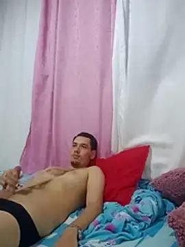 CrownedScrumpy 1 online show from December 2, 2025, 1:00 am