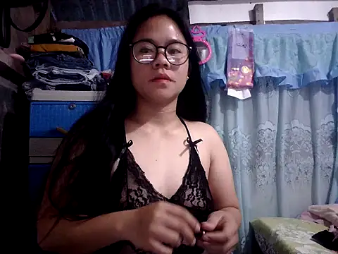 xxdreamgirl69 online show from April 21, 2026, 9:39 pm