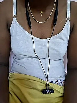 Snapshot of Tamil_Laksh chatting on December 19, 2025, 5:47 am Tamil Laksh online show from December 19, 2025, 5:47 am