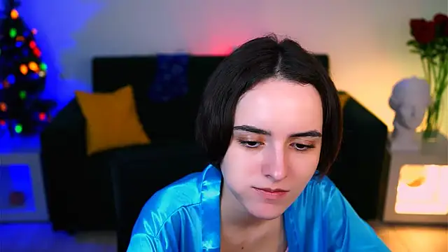 KateWillows online show from January 13, 2026, 4:18 am