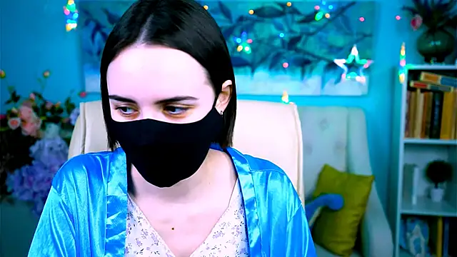 KateWillows online show from March 26, 2026, 4:18 am