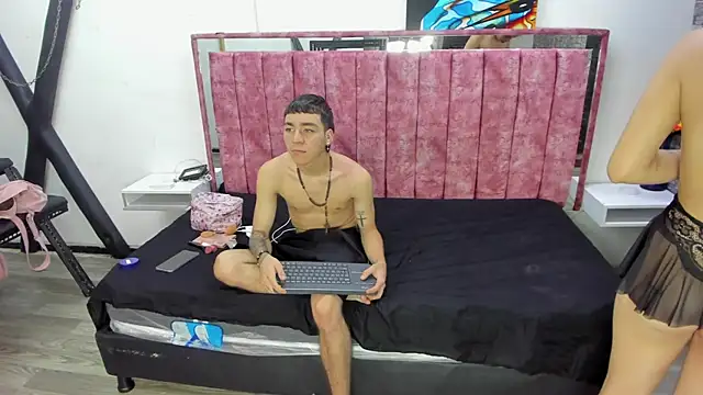 lucy 78 sweet online show from April 21, 2026, 2:23 pm