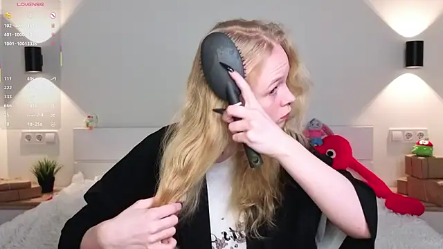 Snapshot of GhisllaineWestler chatting on February 16, 2026, 4:19 am GhisllaineWestler online show from February 16, 2026, 4:19 am