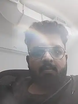 mrwhoti online show from November 28, 2025, 2:20 pm