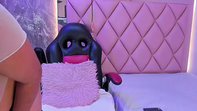 MHONIKBELUCCI online show from March 16, 2026, 10:03 pm