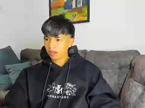 Mikke18 online show from December 17, 2025, 10:05 pm