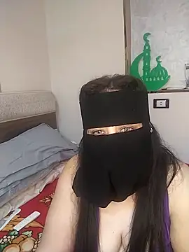 Snapshot of lolotheone chatting on April 6, 2026, 12:52 am lolotheone online show from April 6, 2026, 12:52 am