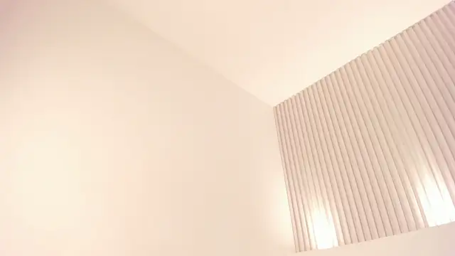 ayla velt online show from April 21, 2026, 1:42 am