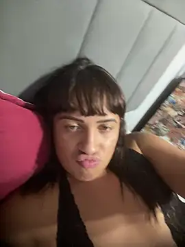 larysinha online show from February 10, 2026, 12:37 am