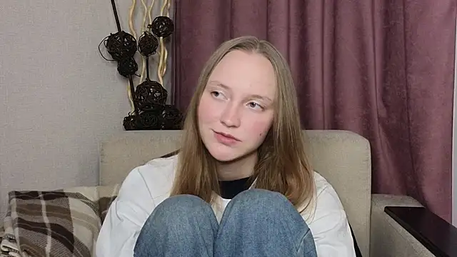 BibiStapler online show from December 14, 2025, 6:34 pm