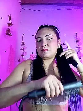 Emy cutee online show from April 27, 2026, 1:09 pm