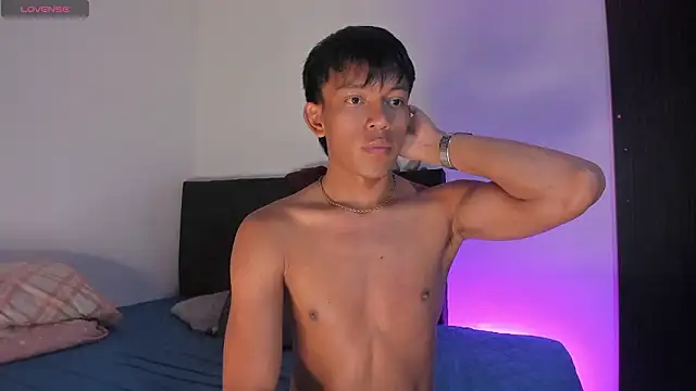 santinaughty online show from February 6, 2026, 3:22 am