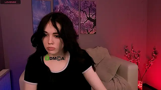 mikameovv online show from February 3, 2026, 8:14 pm