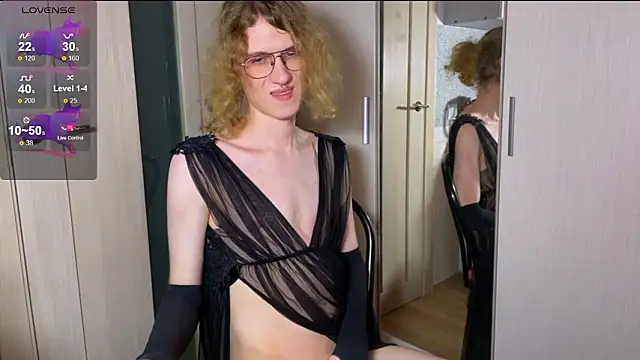 Snapshot of Avery_adam chatting on March 6, 2026, 12:18 am Avery adam online show from March 6, 2026, 12:18 am