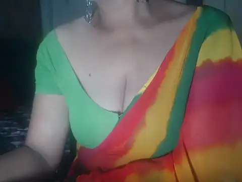 Hotronita123 online show from February 25, 2026, 4:22 am