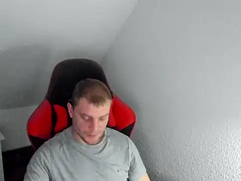 ladny92 online show from March 11, 2026, 5:13 am