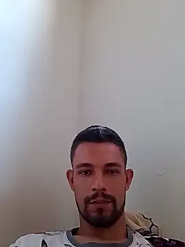 leonct online show from December 3, 2025, 1:53 pm