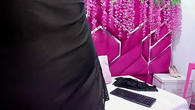 Alexa Sanz online show from April 21, 2026, 8:23 pm