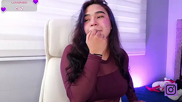 Mylarossi online show from April 18, 2026, 6:01 pm