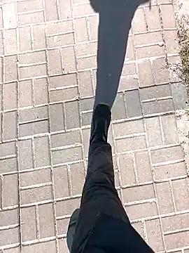 jonyboob online show from April 26, 2026, 1:42 pm