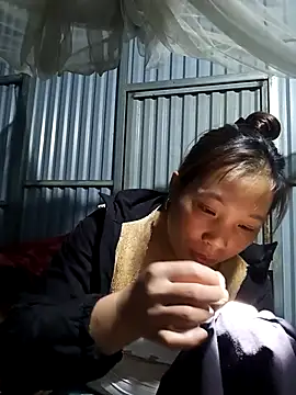 Evelyn-n online show from February 13, 2026, 12:45 pm