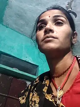 Soniyahot55 online show from December 5, 2025, 3:09 pm