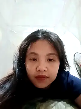 Pretty-haert online show from April 13, 2026, 6:19 am