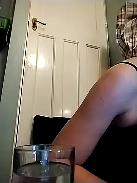 Amy01112 online show from February 20, 2026, 2:08 am