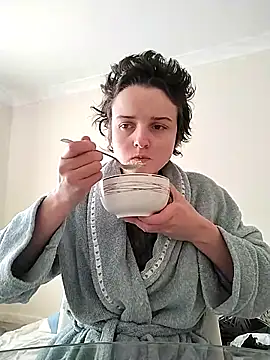 Amy01112 online show from April 23, 2026, 1:02 pm