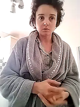 Snapshot of Amy01112 chatting on May 21, 2026, 4:14 pm Amy01112 online show from May 21, 2026, 4:14 pm