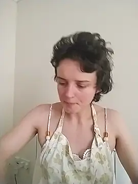 Snapshot of Amy01112 chatting on June 6, 2026, 7:07 pm Amy01112 online show from June 6, 2026, 7:07 pm