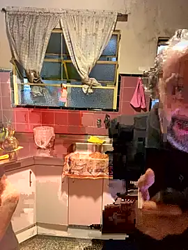 Petebulimia online show from March 18, 2026, 11:35 am