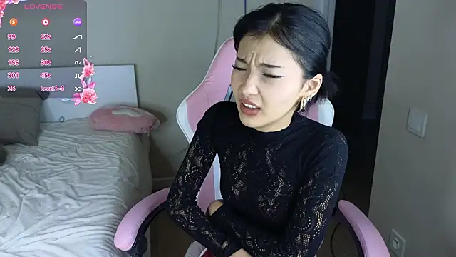 mimiicherry online show from February 28, 2026, 3:18 am