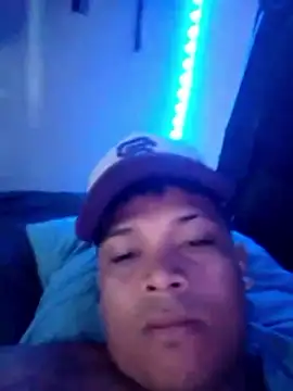 yhorkkk online show from November 30, 2025, 3:05 pm