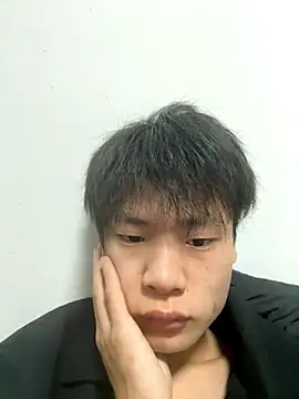 xiaoshuai2660 online show from December 4, 2025, 12:58 pm