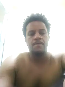 pretolindo2025 online show from December 1, 2025, 10:26 pm