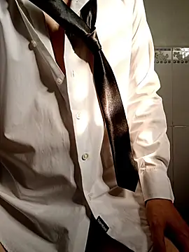 wesleiiiii online show from January 17, 2026, 1:43 am