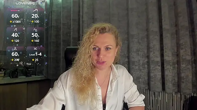 LanaLight x online show from April 20, 2026, 9:49 pm