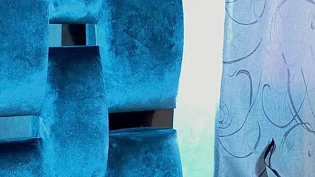 Malenaheaven online show from December 2, 2025, 12:32 pm