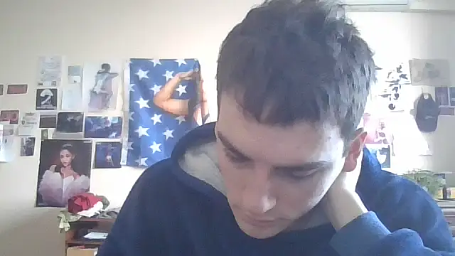 leo cutie online show from February 2, 2026, 9:41 am