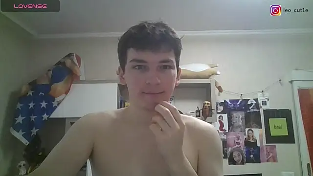 Snapshot of leo_cutie chatting on June 16, 2026, 11:24 am leo cutie online show from June 16, 2026, 11:24 am