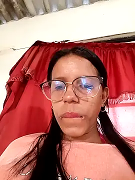 Dirty She Wolf online show from December 3, 2025, 2:04 pm