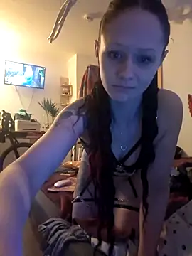 RedTeufelGirl online show from April 2, 2026, 12:30 am