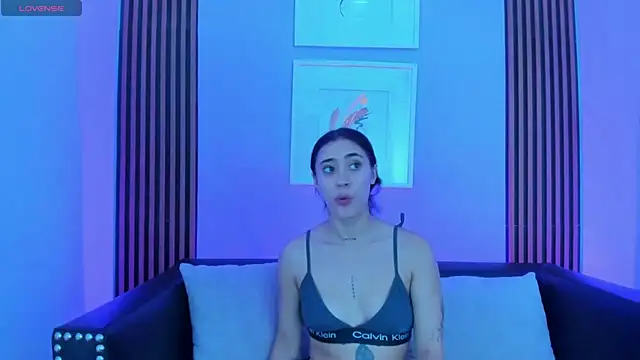 Snapshot of Ariana_collinss chatting on June 5, 2026, 2:01 pm Ariana collinss online show from June 5, 2026, 2:01 pm