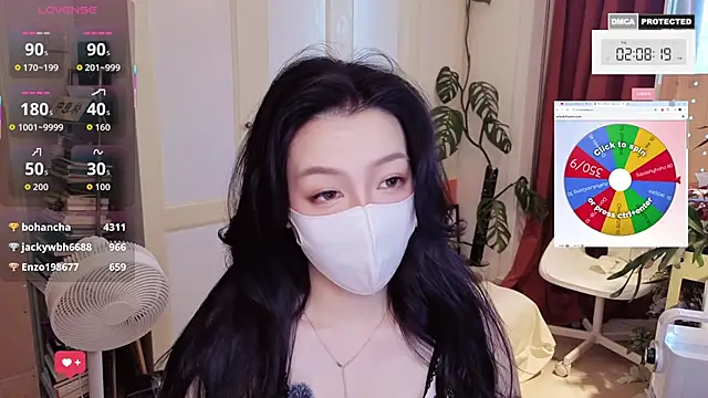 nayomi 34f online show from April 28, 2026, 6:07 am