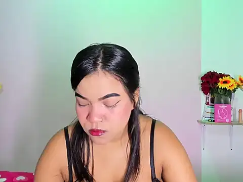 18teenssexy online show from March 6, 2026, 12:01 pm