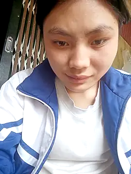 Hilary-123 online show from December 3, 2025, 1:57 am