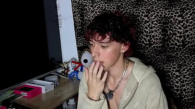 Otter Starr online show from February 2, 2026, 2:43 am