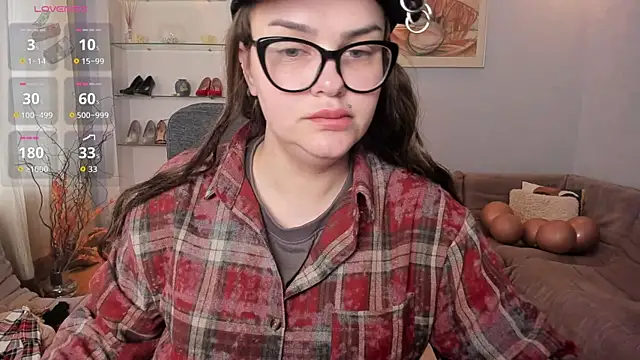 KamillaJei online show from April 22, 2026, 4:37 am