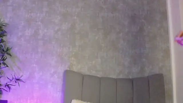 LucyRayy online show from February 11, 2026, 8:03 pm